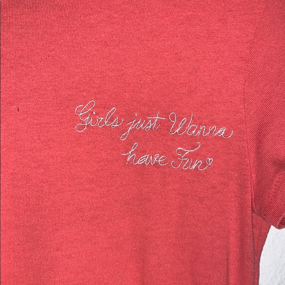 Tee - Picture 3 of 4